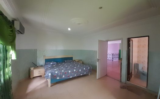 5 bedroom storey for sale at Oyibi.
