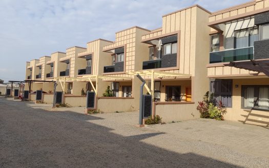 Furnished 4 bedroom in a gated community to let at Botwe, zoom lion.