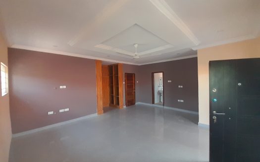 4 bedroom for sale at Abokobi, Teiman.