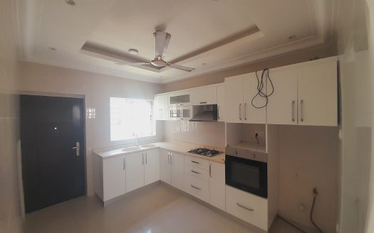 3 bedrooms in a gated community for rent.