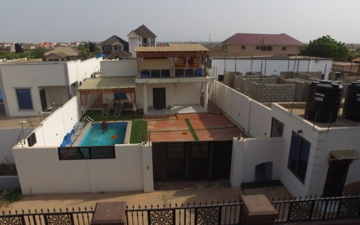 Furnished 3 bedroom house with swimming pool for sale.