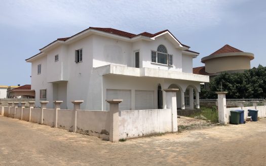 6 bedroom storey with attached 2 bedroom boys quarters.