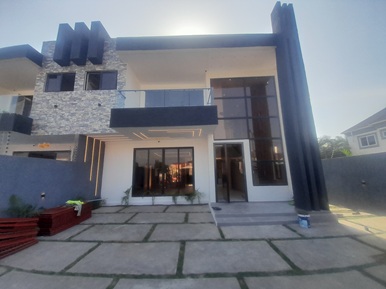 Modern 4 bedroom single storey for sale@East legon.