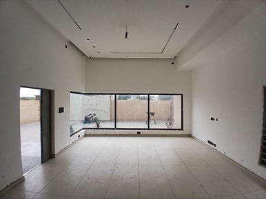 Upcoming 3 bedroom with swimming pool for sale.