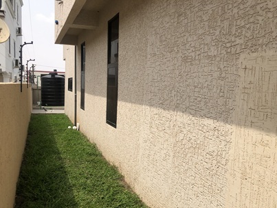 4 bedrooms with an out-house for sale.