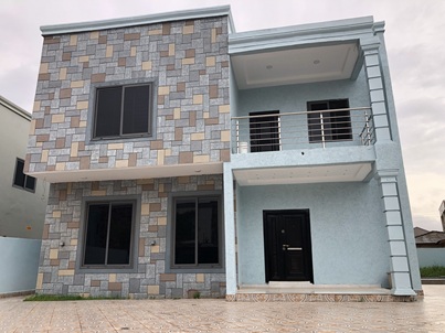 4 bedroom with swimming pool in a gated estate.