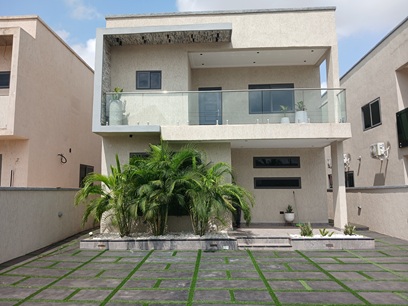 4 bedroom storey for sale at Lakeside c8.