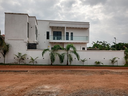 4 bedroom with swimming pool for sale@Amrahia(Adenta).