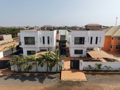 4 bedroom with swimming pool for sale@Amrahia(Adenta).
