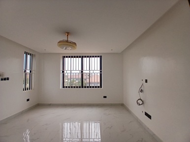Executive 3 bedroom apartment for rent at Amrahia.
