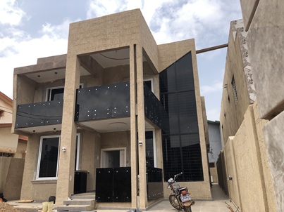 4 bedroom for sale at Lakeside estates.