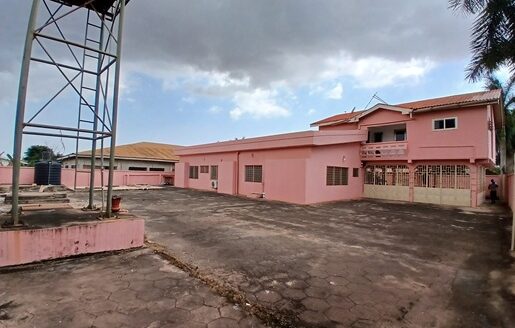 5 bedroom with an out-house for rent at Adenta,frafraha.